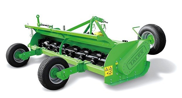 Universalmulcher Heavy Duty LEO 320  
