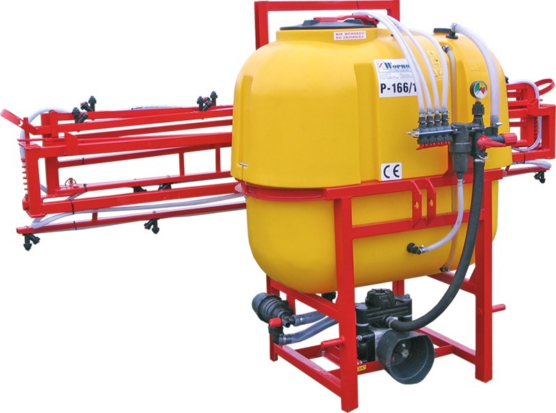Feldspritze angehangt  ZGZ 412 