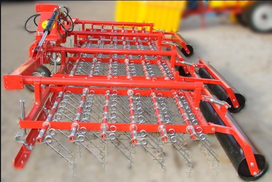 Wiesenstriegel 6,0m - hydraulisch klappbar